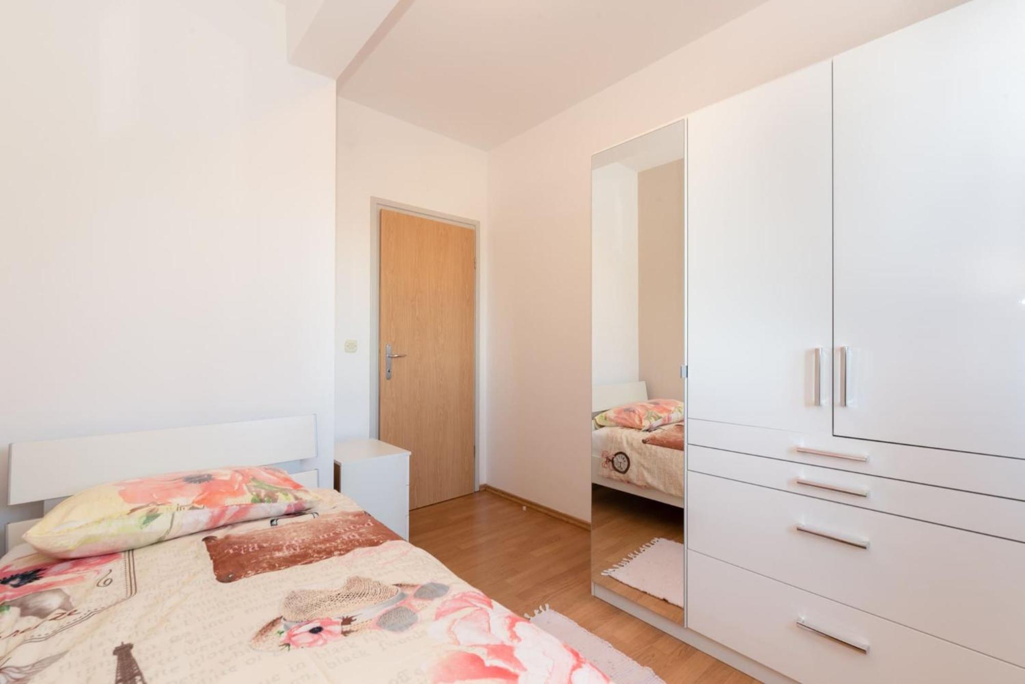 Holiday Home Alis لابين المظهر الخارجي الصورة